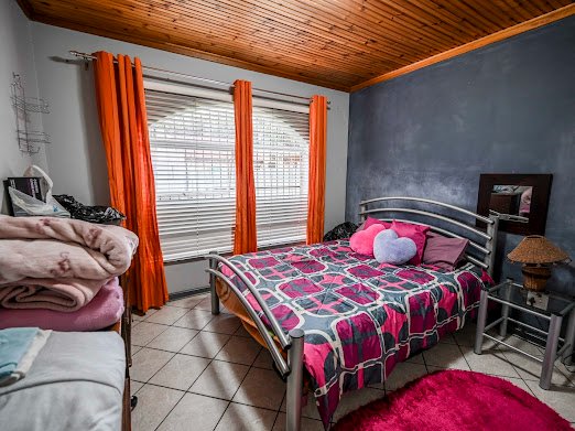 5 Bedroom Property for Sale in Langenhovenpark Free State